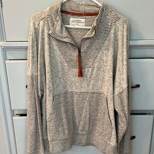 REI 1/4 zip pullover